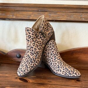Lucky Brand Cheetah Suede Boots Women’s SZ 9.5